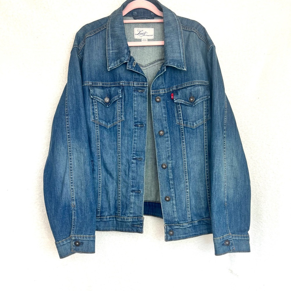 Levi's Jean Jacket - Picture 2 of 7